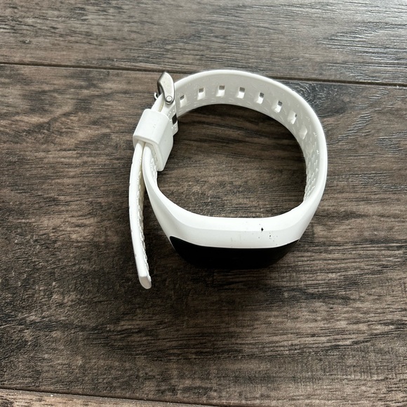 Two SHARKBANZ 2 Magnetic Shark Repellent Band - Picture 5 of 7